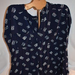 Navy Torrid Blouse size 3 Camera Design